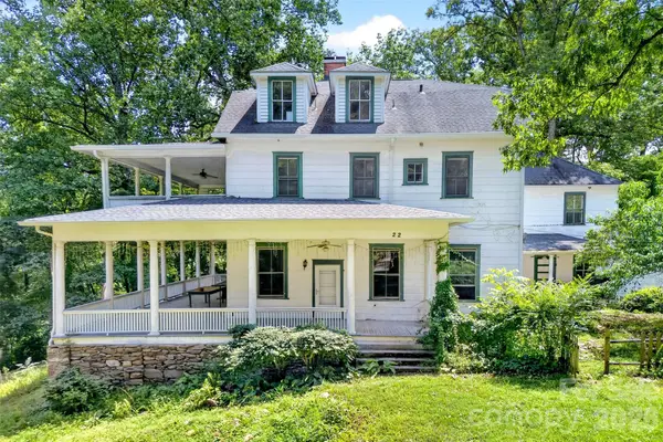 22 Woodbend Lane, Black Mountain, NC 28711
