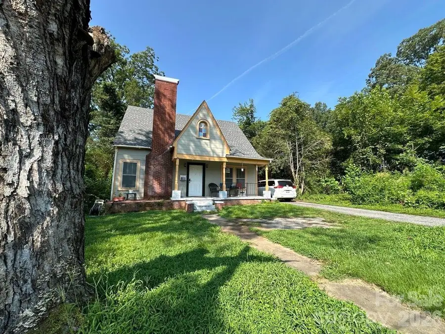 311 Beall Street Nw, Lenoir, NC 28645 - #3