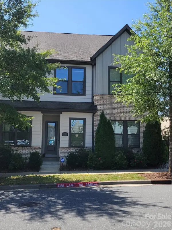 6343 Southgrove Street, Charlotte, NC 28277
