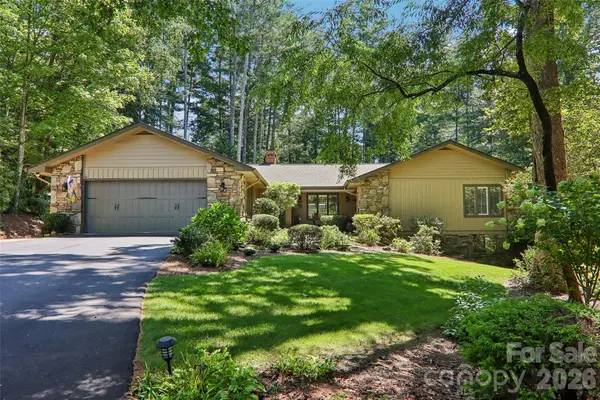 133 Larchmont Drive, Hendersonville, NC 28791
