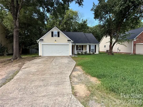 2615 Robyns Glen Drive, Charlotte, NC 28269