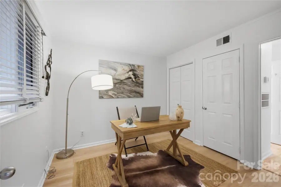 1109 E Morehead Street #16, Charlotte, NC 28204 - #3