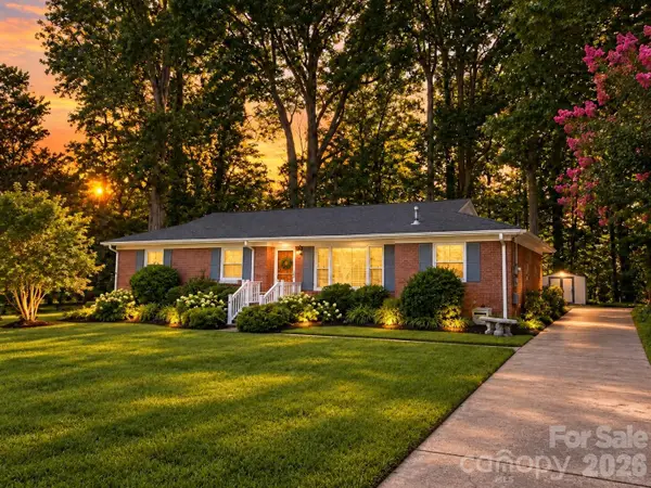 6124 Donna Drive, Charlotte, NC 28213