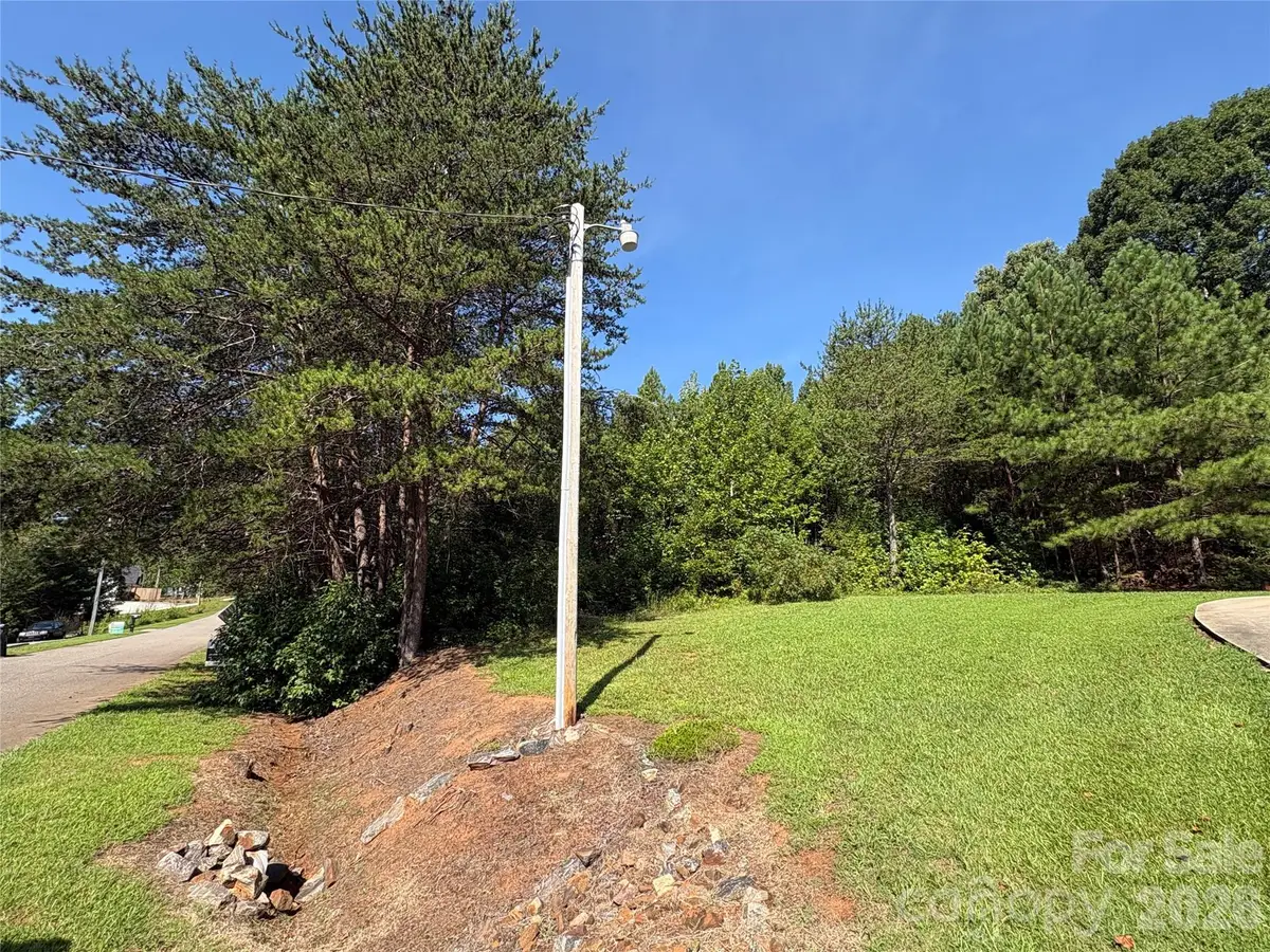 127 S Yadkin River Road, Statesville, NC 28625 - #1