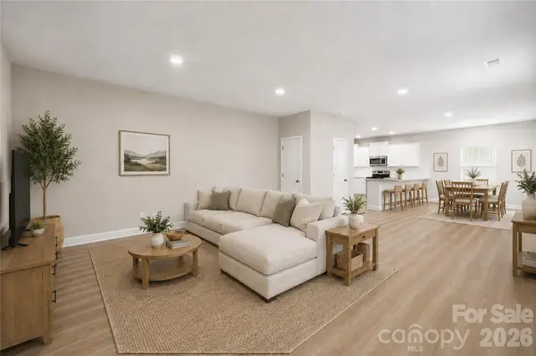 8908 Sawyer Run Court, Charlotte, NC 28215
