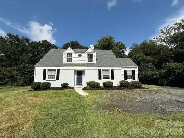 1351 S Aspen Street, Lincolnton, NC 28092