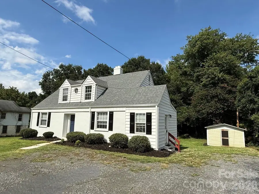 1351 S Aspen Street, Lincolnton, NC 28092 - #2