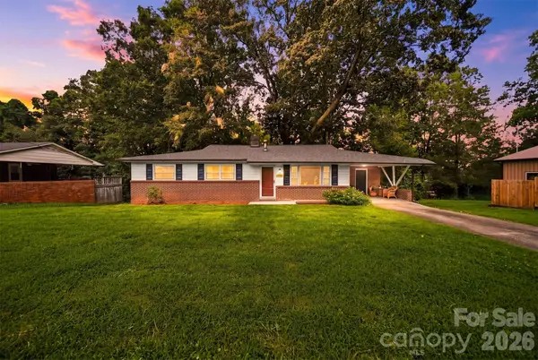 1920 30th Street Ne, Hickory, NC 28601