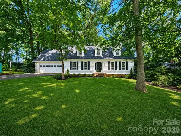 6127 Winview Heights Street, Clemmons, NC 27012