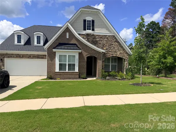 8017 Creek Park Drive, Denver, NC 28037