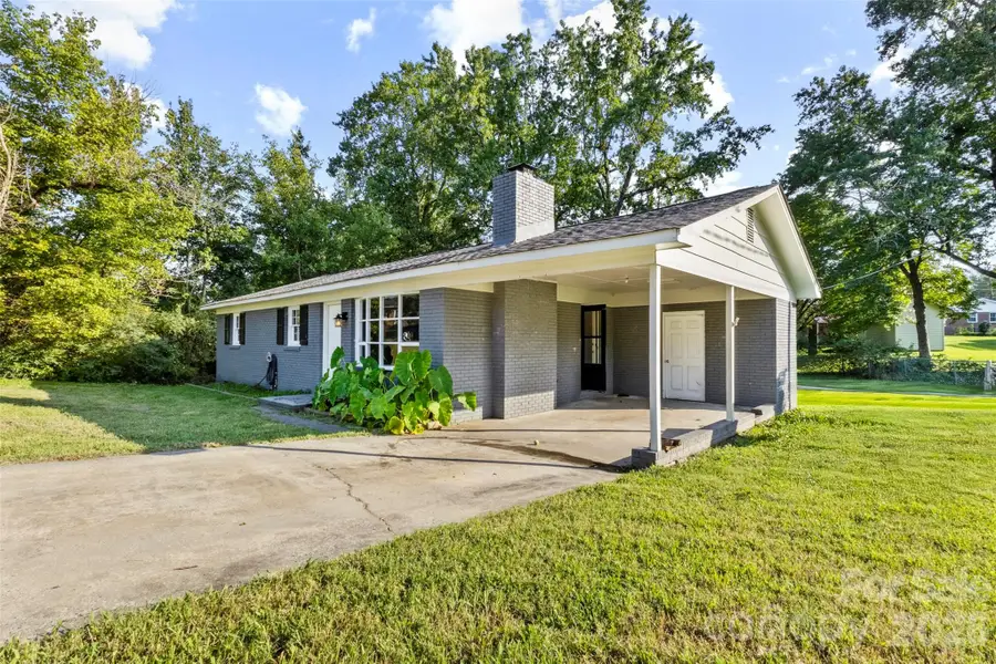 102 Central Avenue, Bessemer City, NC 28016 - #2