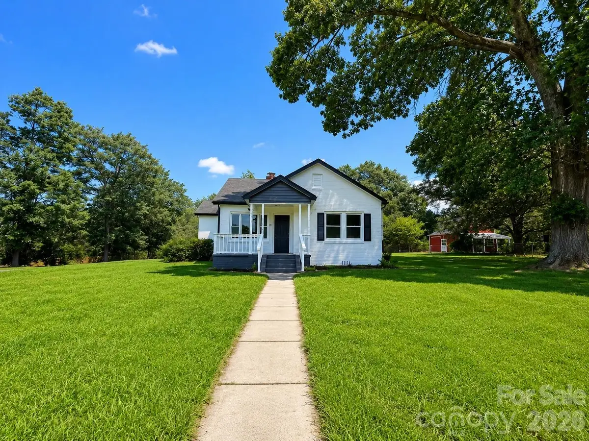 302 S Myrtle School Road, Gastonia, NC 28052 - #1