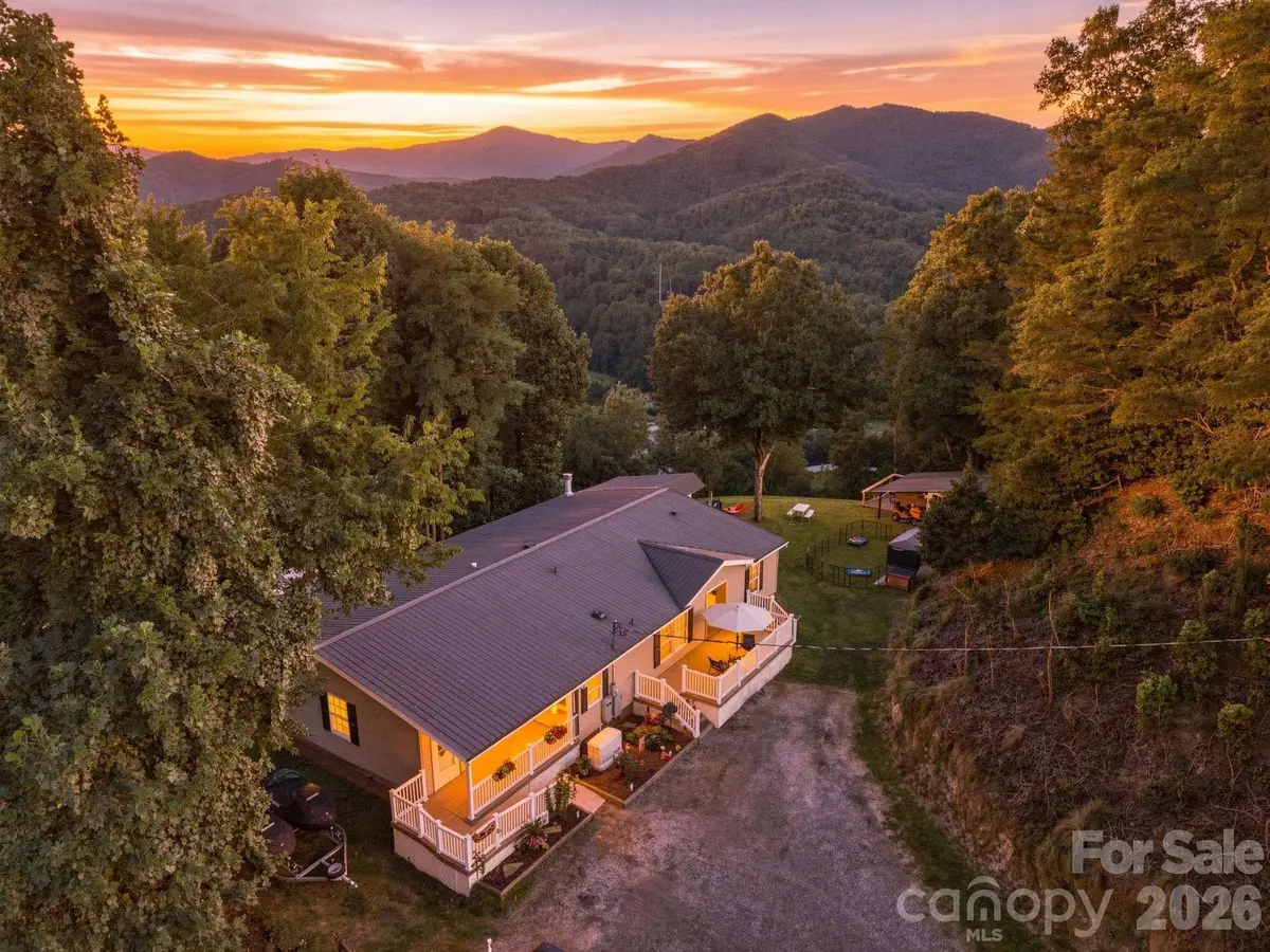 4 Sunset Farms Road, Whittier, NC 28789 - #1