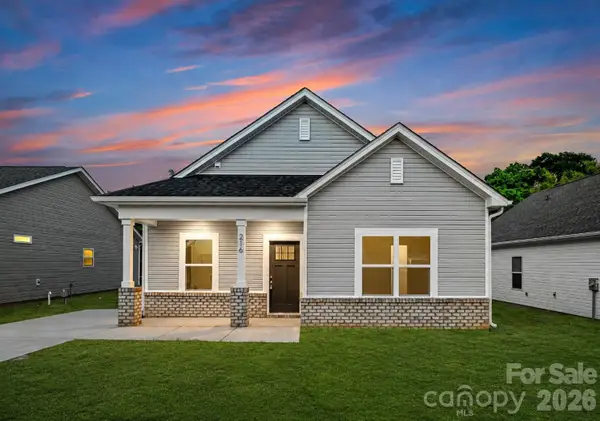 613 E Ratchford Avenue, Gastonia, NC 28054