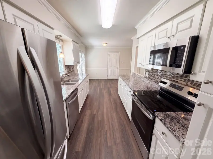 6735 Carmel Hills Drive, Charlotte, NC 28226 - #2