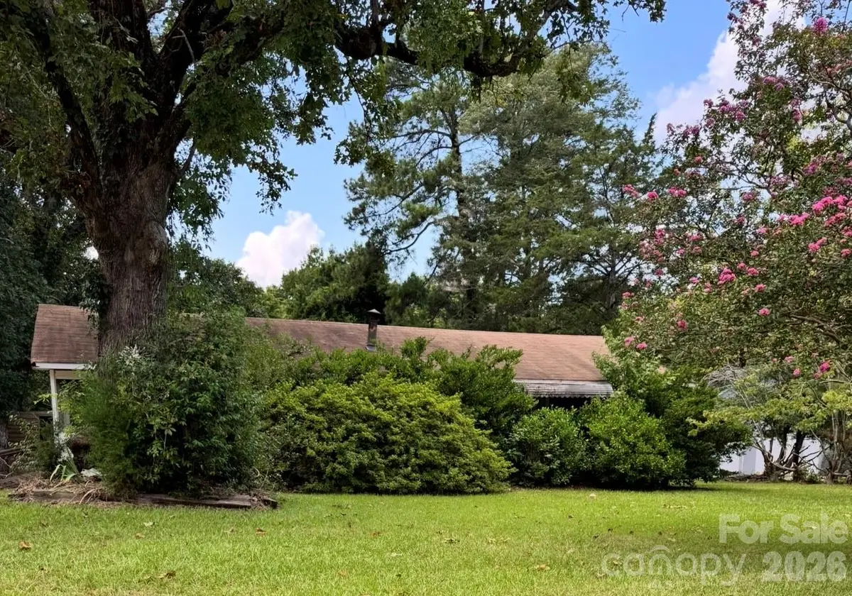1586 Hillcrest Avenue, Lancaster, SC 29720 - #1