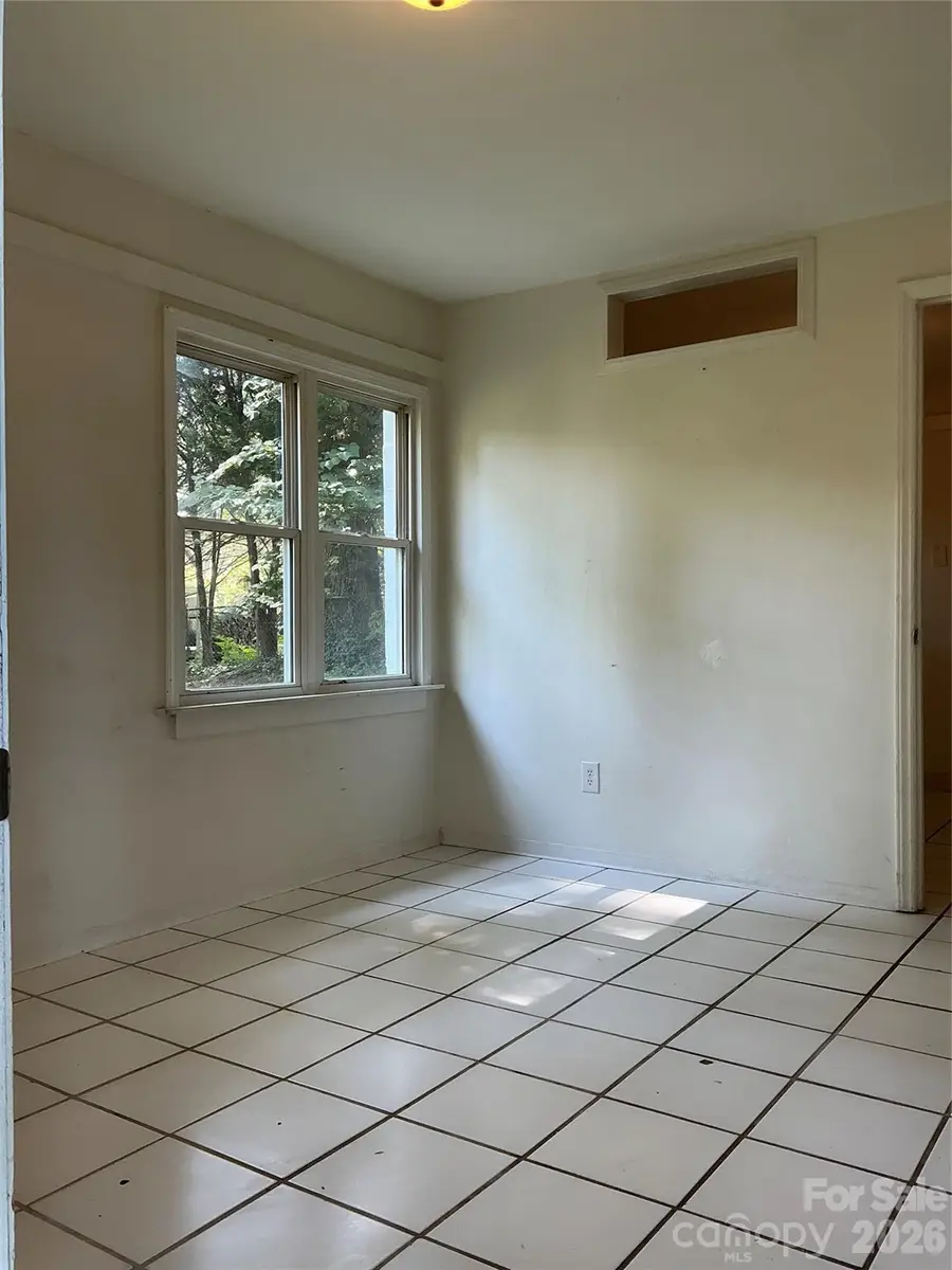 827 Forest Street, Hendersonville, NC 28739 - #2