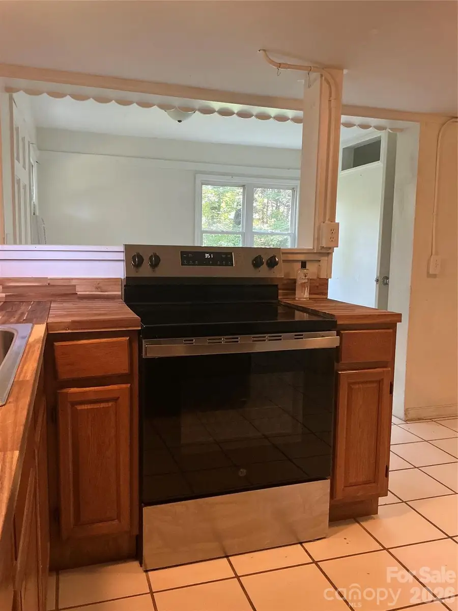 827 Forest Street, Hendersonville, NC 28739 - #3