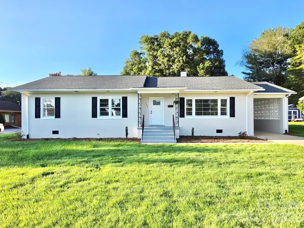 264 3rd Avenue Sw, Taylorsville, NC 28681