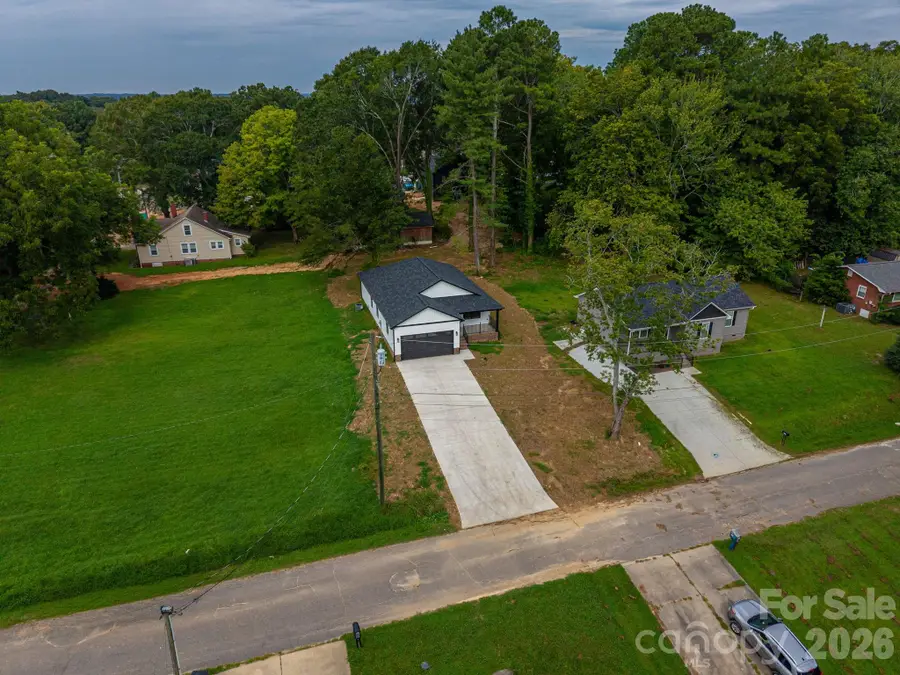 511 N State Street, Lincolnton, NC 28092 - #3