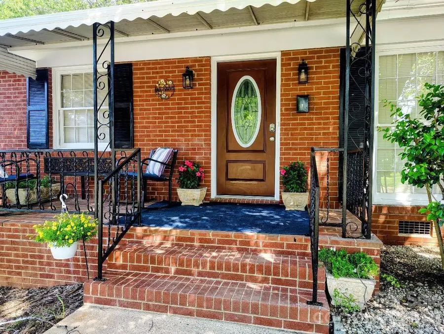 406 S Shaver Street, Salisbury, NC 28144 - #3