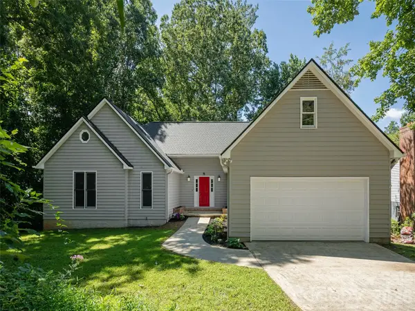 15 Glen Crest Drive, Arden, NC 28704