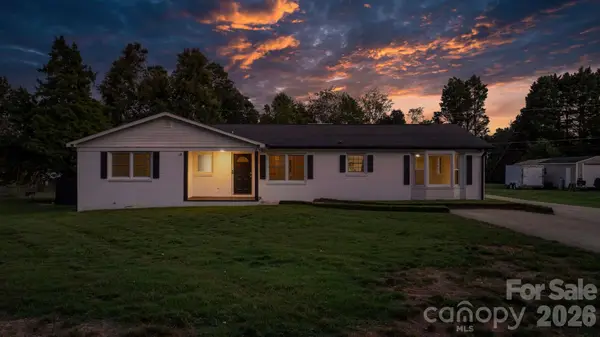 5795 Valley Field Road, Hickory, NC 28602