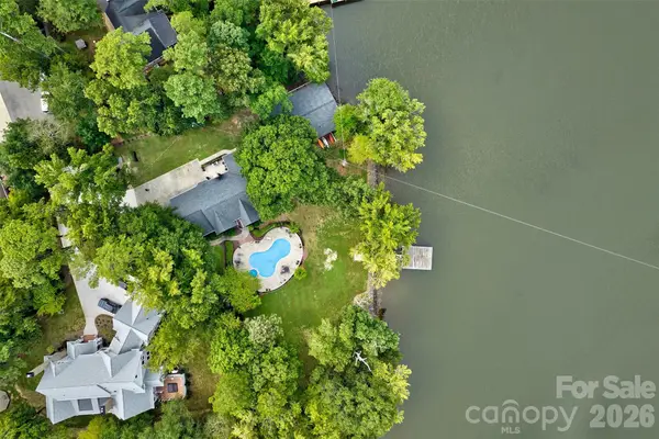 2143 Peninsula Drive, Lake Wylie, SC 29710