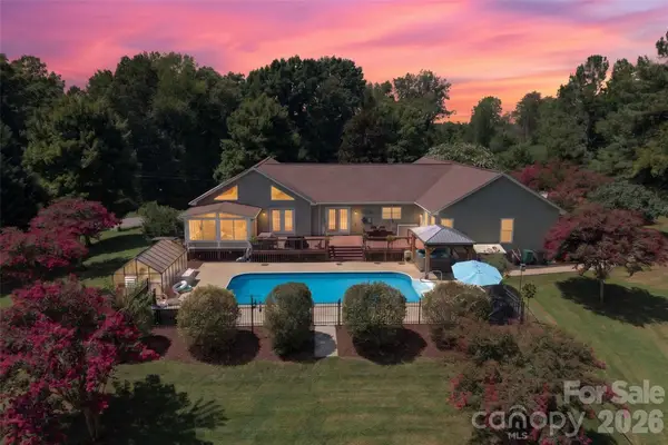 153 Folkstone Road, Mooresville, NC 28117