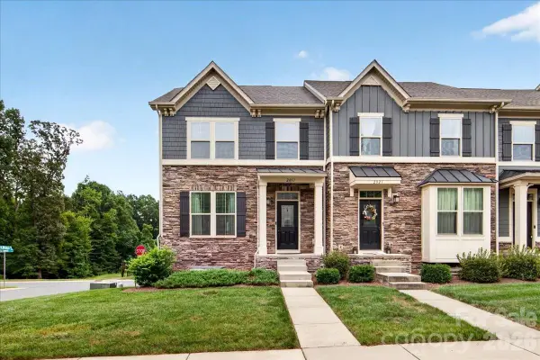 2017 Birchside Drive, Charlotte, NC 28205
