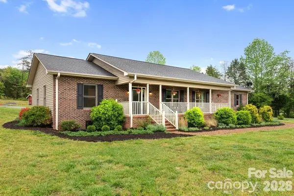 1091 Bill Collins Road, Columbus, NC 28722