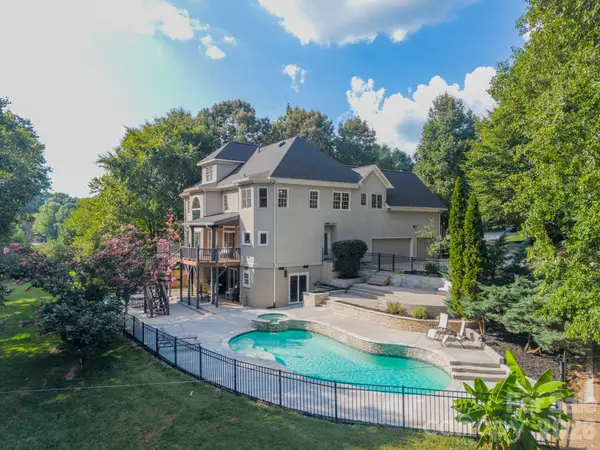 2006 Sandy Pond Lane, Waxhaw, NC 28173