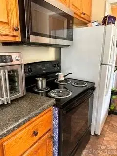 601 E Saunders Avenue, Newton, NC 28658 - #3