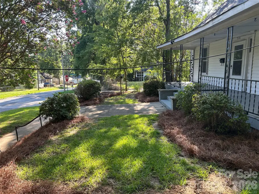 316 W Arch Street, Lancaster, SC 29720 - #3