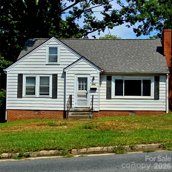 230 W Presnell Street, Asheboro, NC 27203