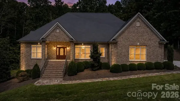 2752 Brittany Drive, Lenoir, NC 28645