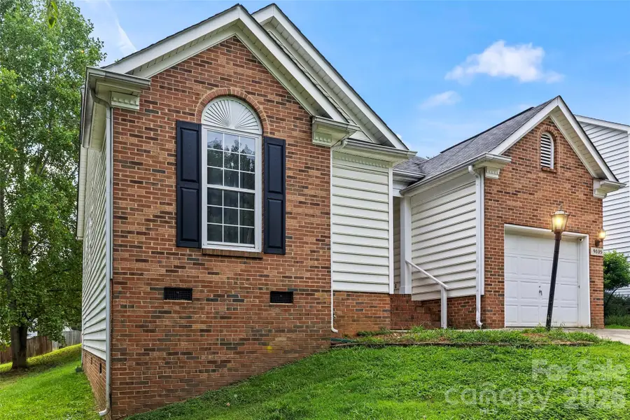 9005 Little Hampton Place, Charlotte, NC 28215 - #2
