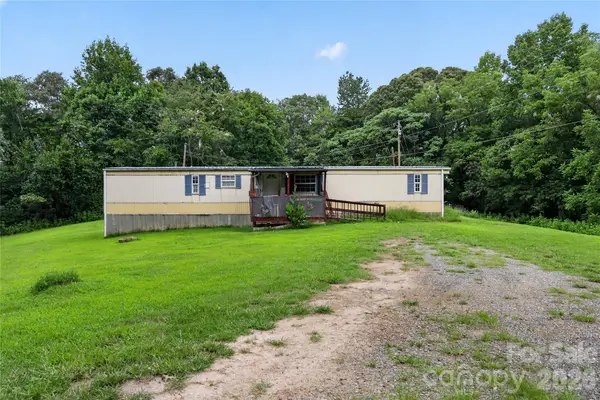 5146 Gross Road, Hickory, NC 28602