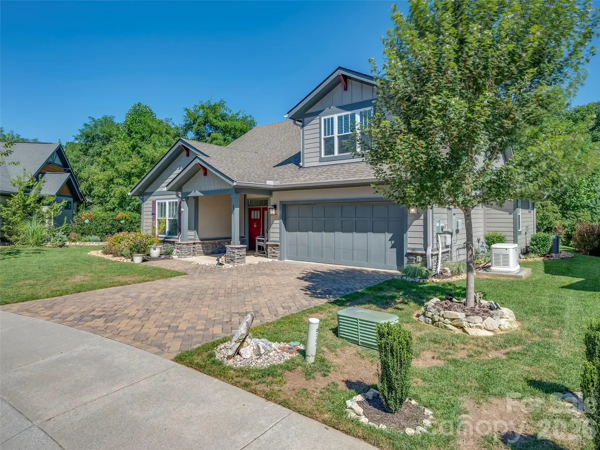217 Hogans View Circle, Hendersonville, NC 28739 - #1
