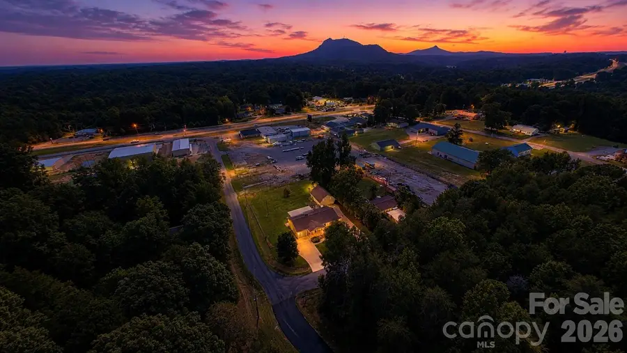 724 Hillcrest Drive, Bessemer City, NC 28016 - #3