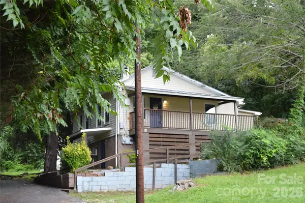 30 Porter Street, Tryon, NC 28782