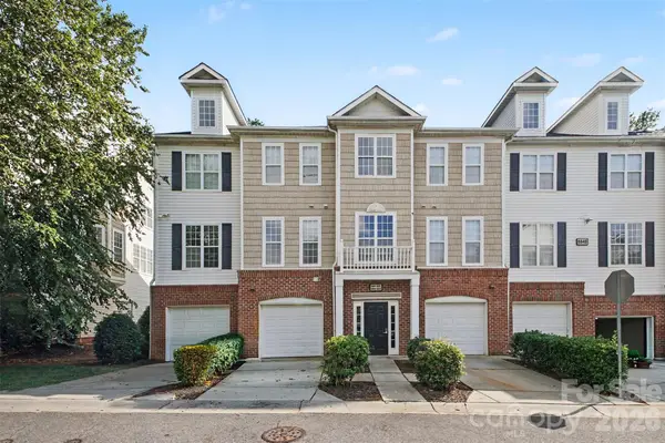 6858 Park Place Drive, Charlotte, NC 28262