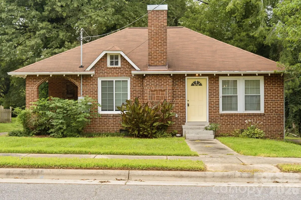 626 S Green Street, Statesville, NC 28677 - #1