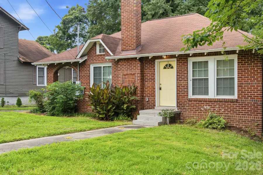 626 S Green Street, Statesville, NC 28677 - #2