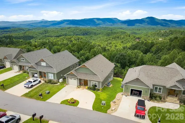 1386 River Club Ridge, Lenoir, NC 28645
