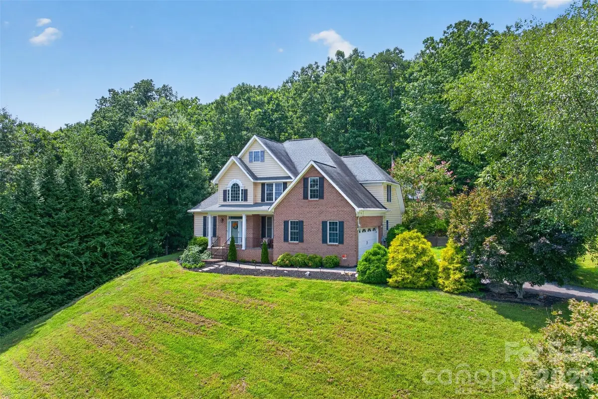 7940 Oakmont Court, Hickory, NC 28602 - #1