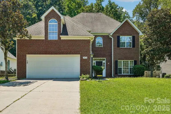 1916 Wilrose Place, Matthews, NC 28105