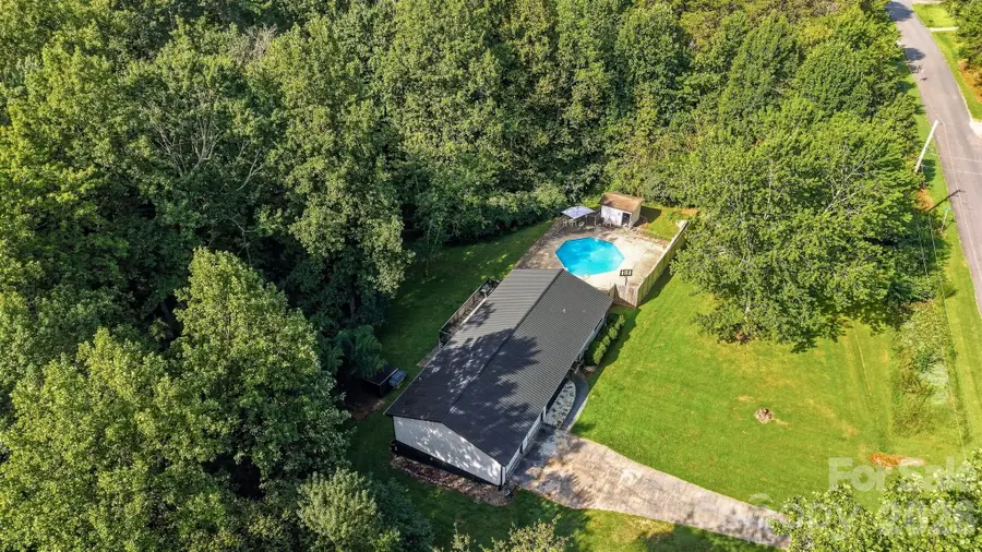 2075 South Fork Drive, Morganton, NC 28655 - #2