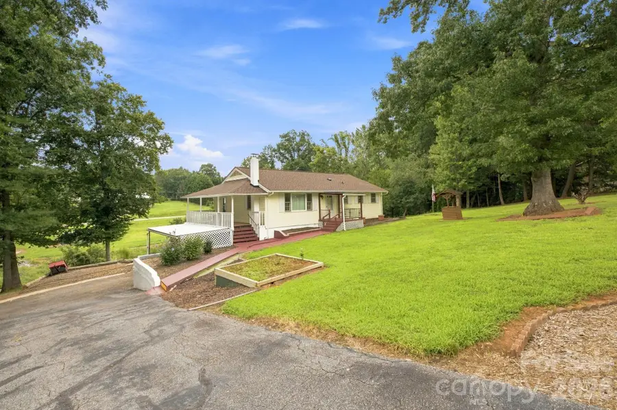 1714 Lazenby Street, Newton, NC 28658 - #3