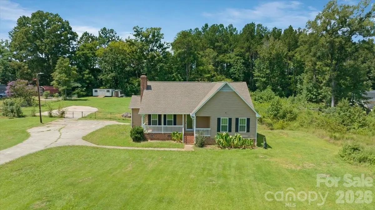 2827 E Pinewood Road, Chester, SC 29706 - #1
